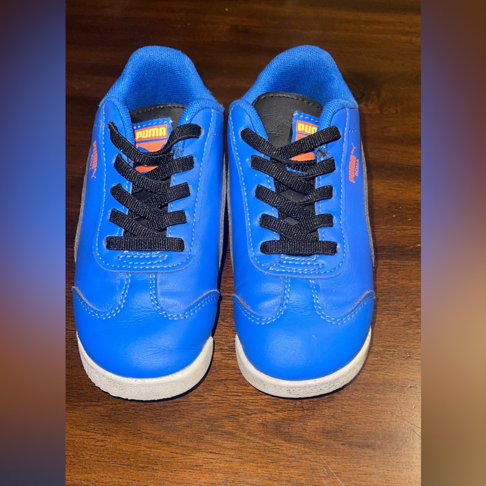 Kids pumas